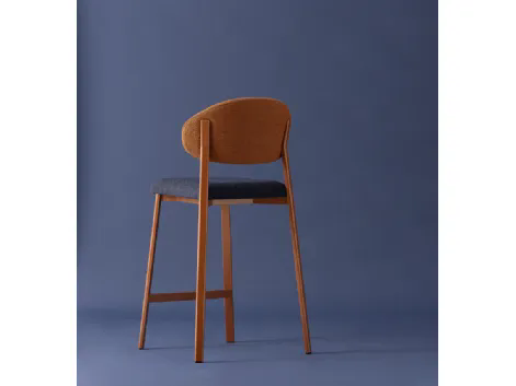 Sgabello Beba Curvy di Pointhouse