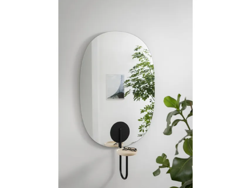 Specchio Cigales Mirrors con mensola portaoggetti in metallo incorporata di Miniforms
