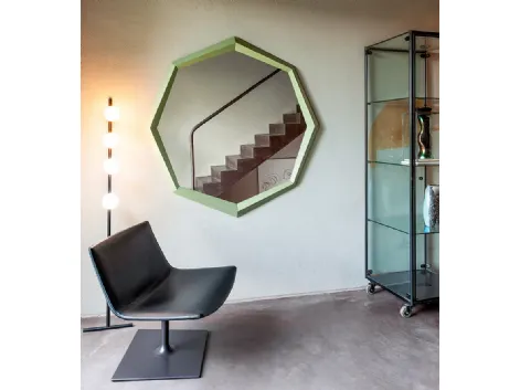 Specchio Diamond con cornice in Rovere massello di Devina Nais