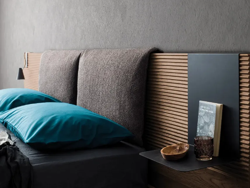 Letto Zen Bold Grey in legno di Rovere con testiera di Devina Nais