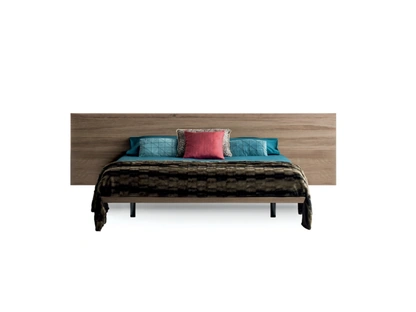 Letto Zen con testiera effetto sospesa di Devina Nais