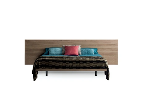 Letto Zen con testiera effetto sospesa di Devina Nais