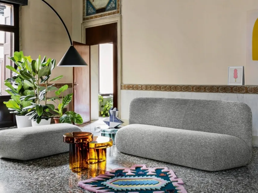 Divano lineare di design Botera Sofa in tessuto di Miniforms