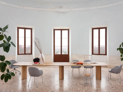 Tavolo in legno Plauto Maxxxi di Miniforms