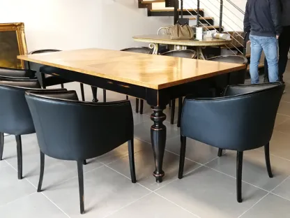 Tavolo da pranzo in legno di Dipiumobili